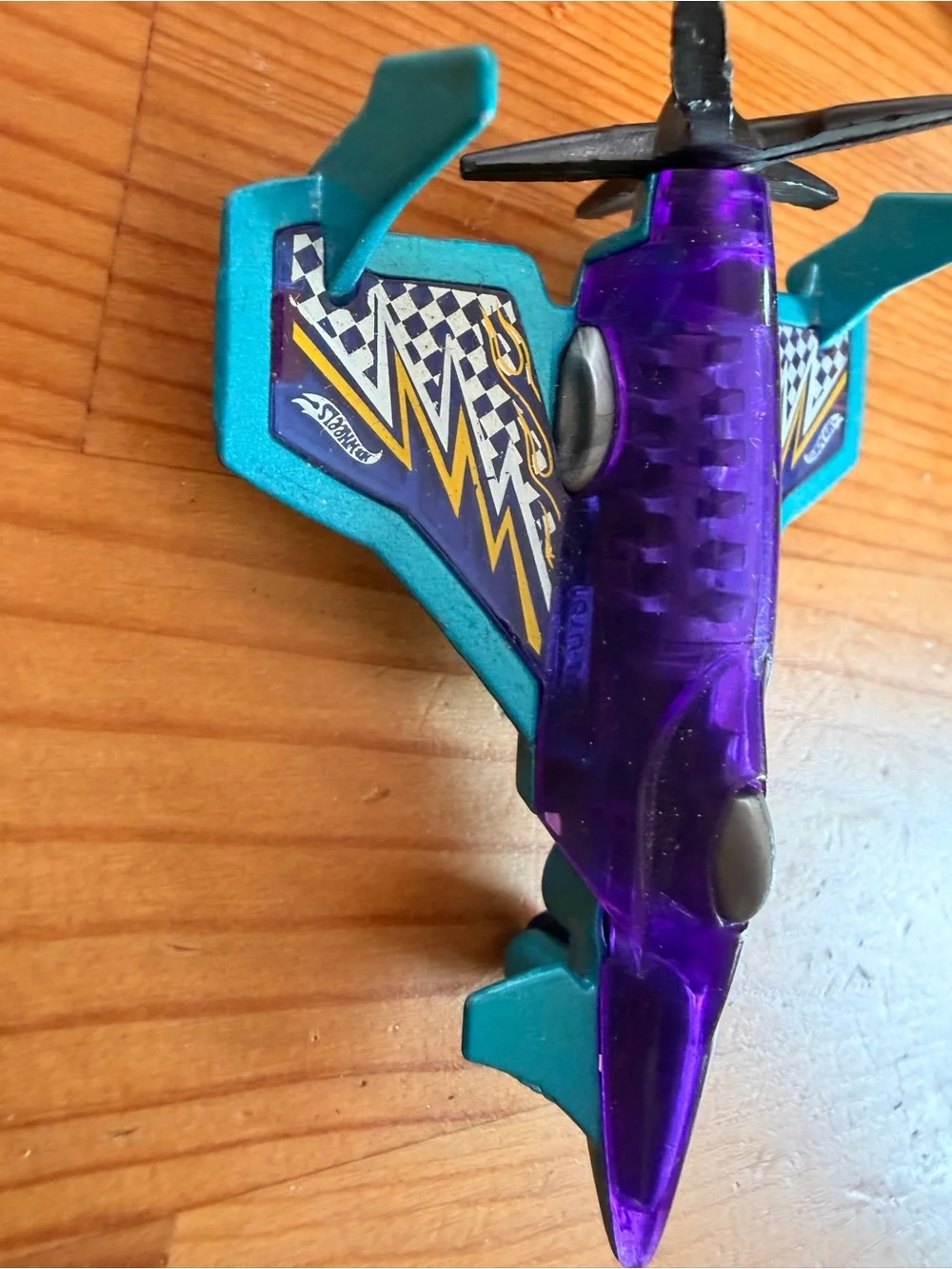 Purple & Teal Poison Arrow plane by Hot Wheels - Racing Airplane